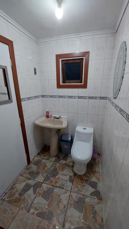 Hospedaje Familiar Punta Arenas Esterno foto